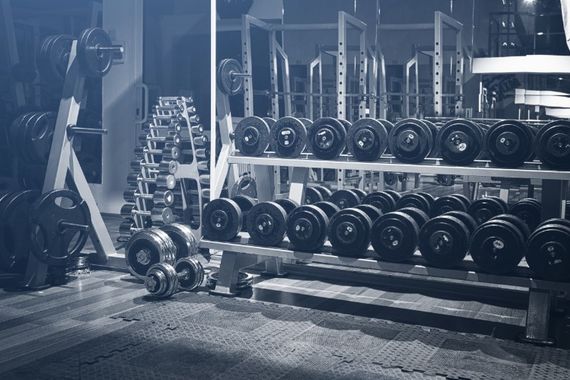 たくさんのダンベル